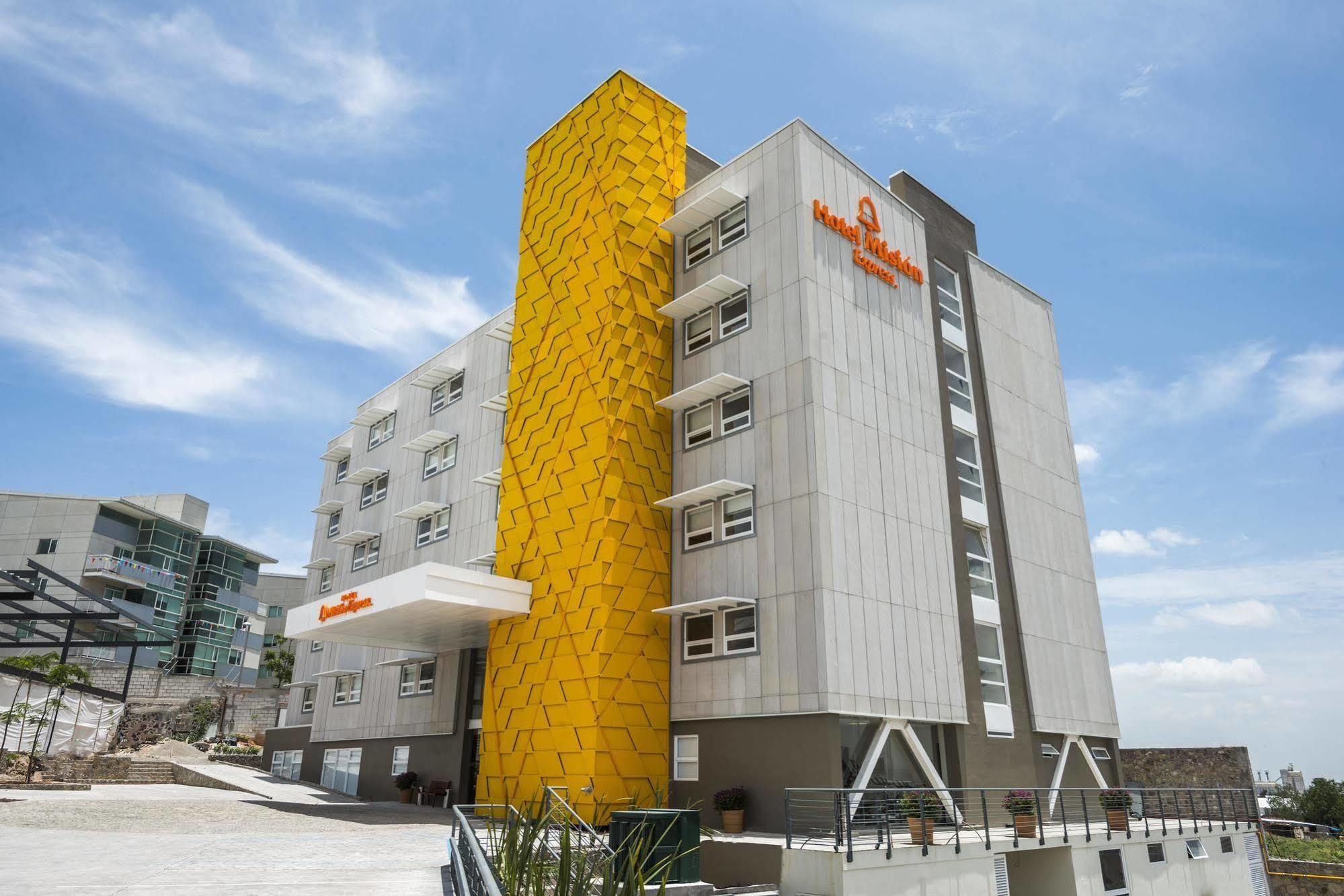 Hotel Mision Express 3*