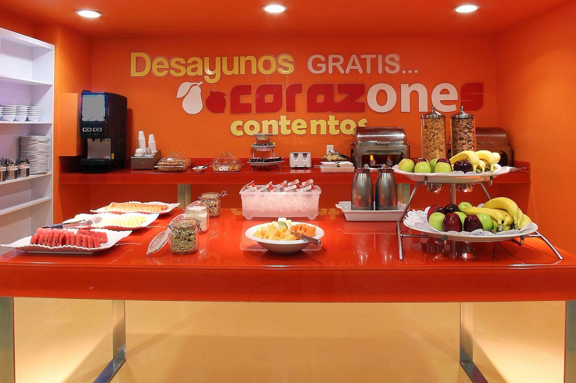 One Queretaro Aeropuerto Hotel